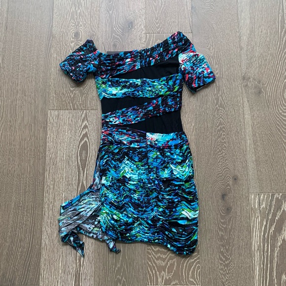 BCBGMaxAzria Runway blue and black mesh panel mini dress - Picture 6 of 8